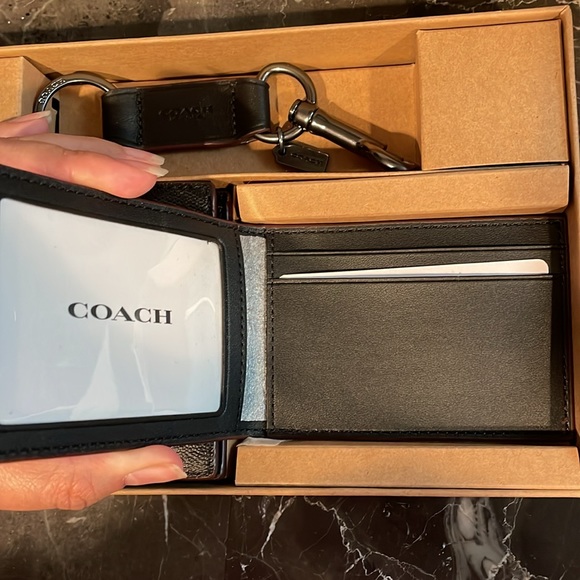 Coach Men’s Oxblood Black Wallet 3 piece gift set - Picture 3 of 7